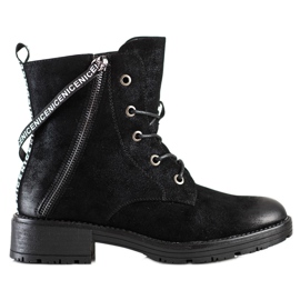 Botas com cinto decorativo Vinceza preto Botas com cinto decorativo Vinceza preto