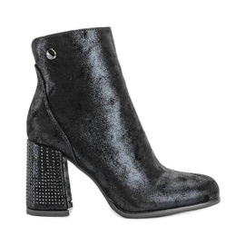 Botas pretas de tornozelo no poste Zodiac preto