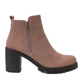 Botas de cano baixo marrons claras no poste Tiny castanho