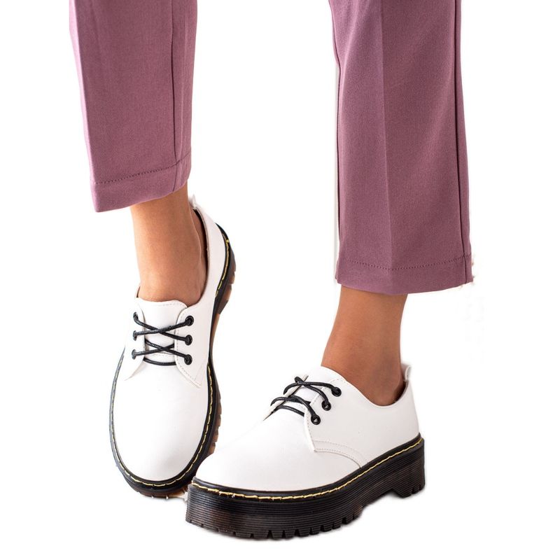Sweet Shoes White Brogues na plataforma branco