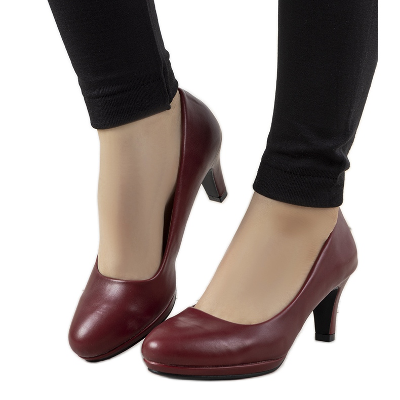 Sapatos Burgundy com salto de couro Fink vermelho Sapatos Burgundy com salto de couro Fink vermelho