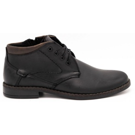 Polbut Botas pretas isoladas C16F preto
