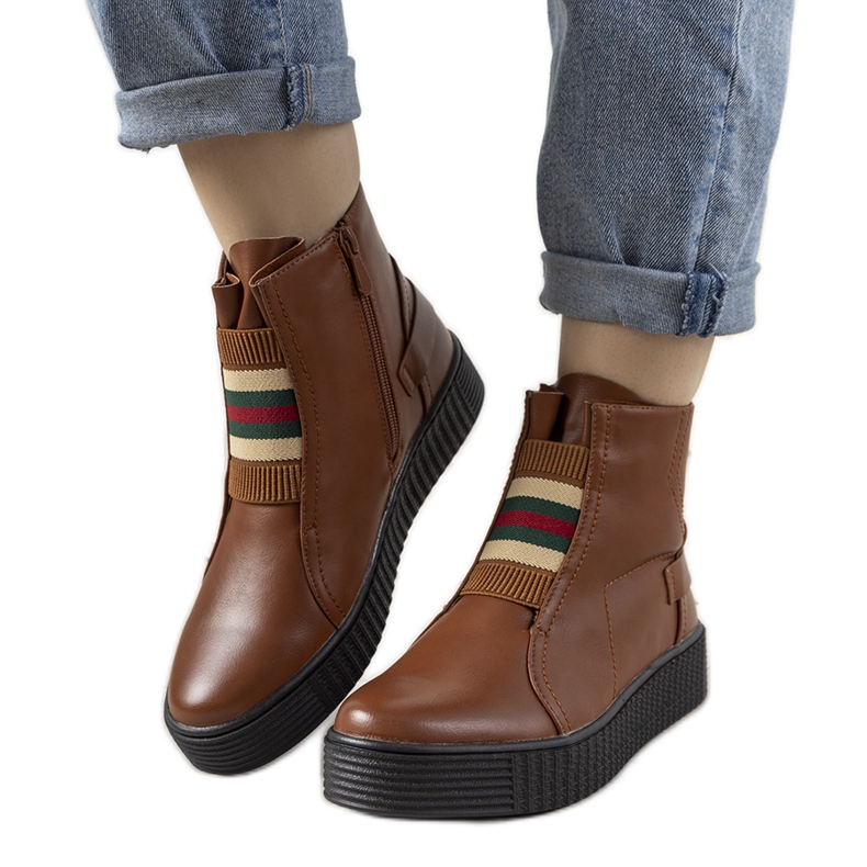 Botas marrons na plataforma Nazario castanho