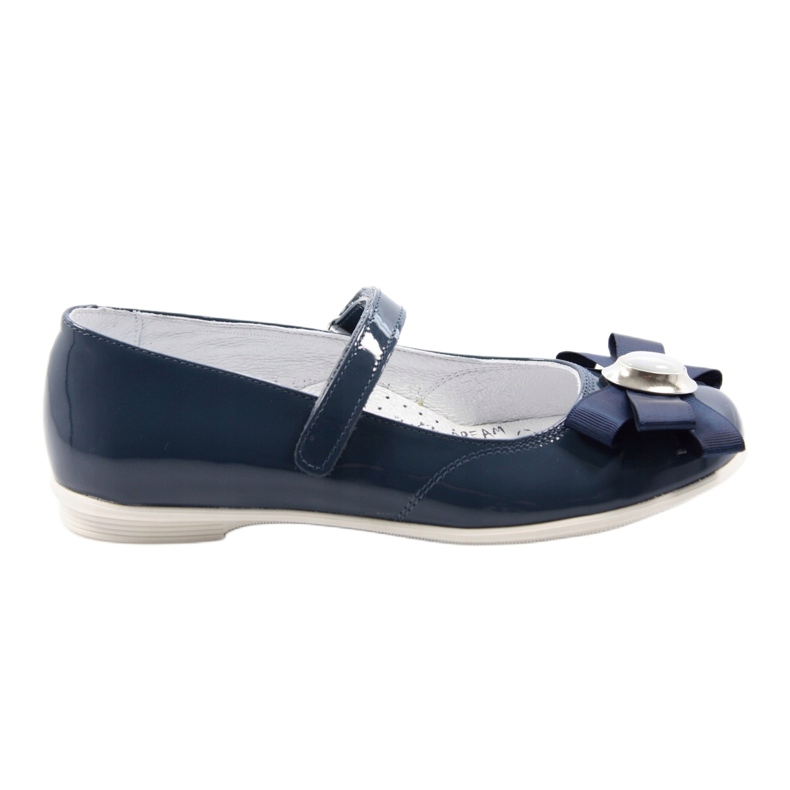 Ballerinas de couro feminino com um arco 45418 Bartek azul marinho