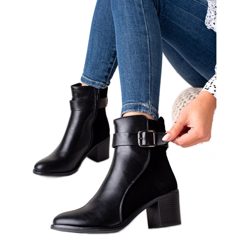 Melisa Botas elegantes com fivela preto Melisa Botas elegantes com fivela preto