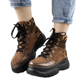 Tênis de inverno marrom com tema de animais Cesaria castanho