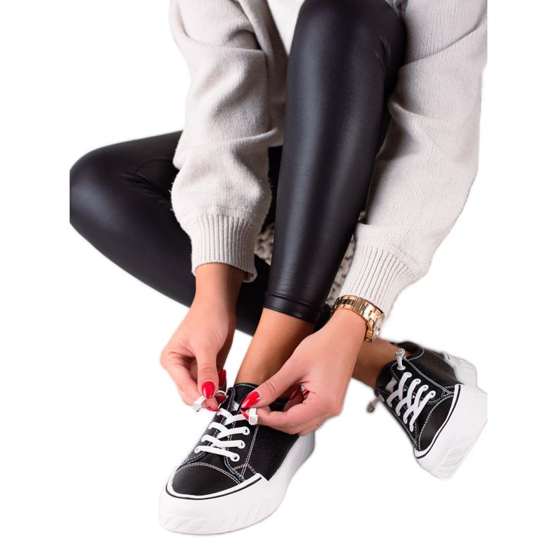 Vinceza Tênis de couro a céu aberto preto