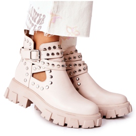 PG1 Trabalhadores com jato em uma plataforma Vernelle bege PG1 Trabalhadores com jato em uma plataforma Vernelle bege