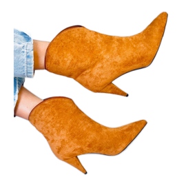 Botas Fibi Camel de salto alto marrom