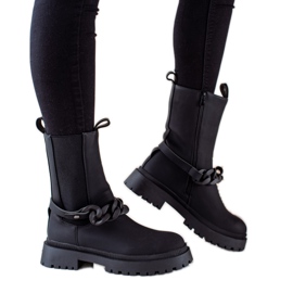 TRENDI Trabalhadores negros com um cinto decorativo preto TRENDI Trabalhadores negros com um cinto decorativo preto