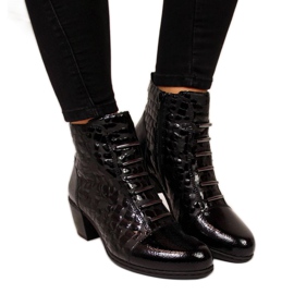 Botas de couro em um bloco Rieker W Y2162-01 pretas preto