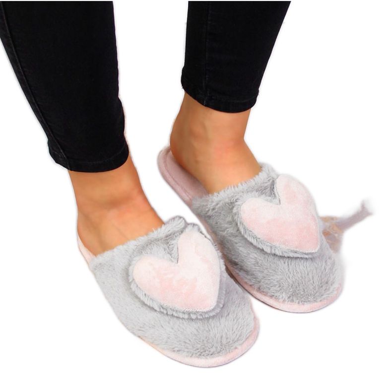 Chinelos para casa com um coração Notícias W EVE332B cinza