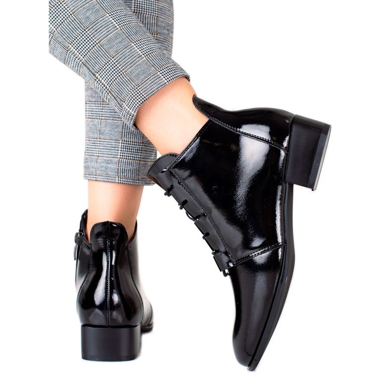 W. Potocki Botas Potocki elegantes envernizadas preto