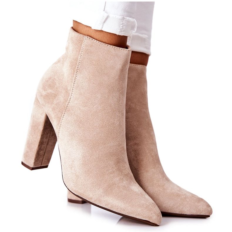 PS1 Botas de camurça em um bar bege rinasa PS1 Botas de camurça em um bar bege rinasa