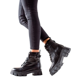 Doli-Berry Trabalhadores negros com bolso preto