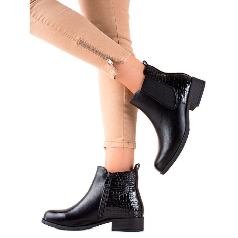 Queen Vivi Botins casuais preto