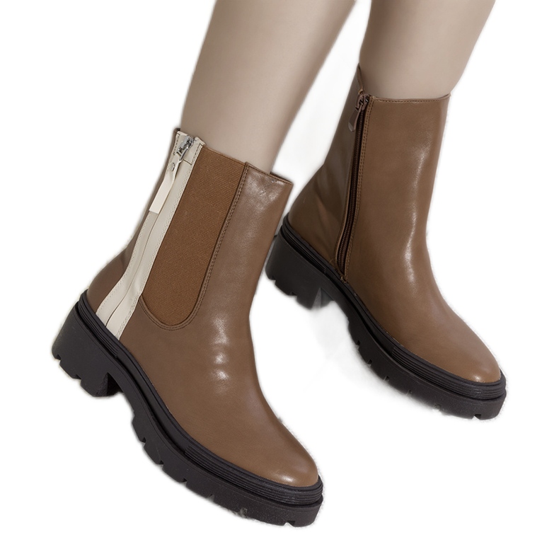 Botas marrons Albina com uma listra castanho