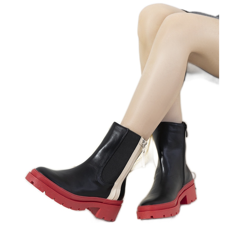 Botas pretas com listra Albina preto Botas pretas com listra Albina preto