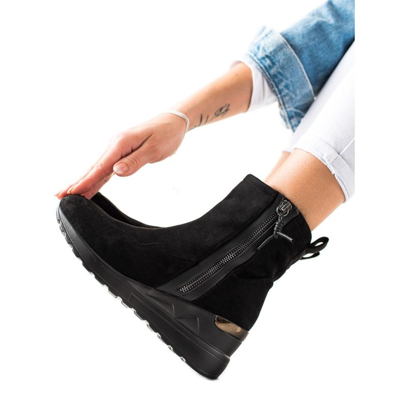 Evento Botins de camurça com salto cunha preto