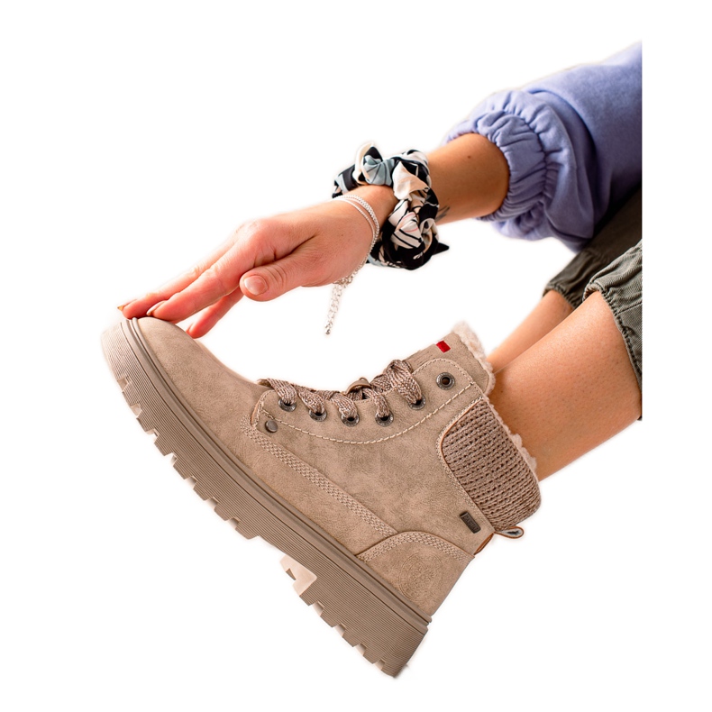 Goodin Caçadores Bege Com Pele de Carneiro