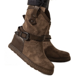 Botas femininas marrons com isolamento na cunha Sherry marrom