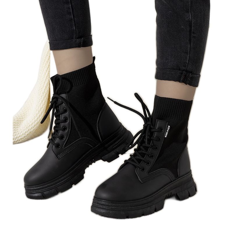 Sapatos femininos negros de Laurie preto