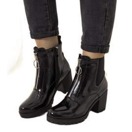 Botas Ward com isolamento preto patenteado