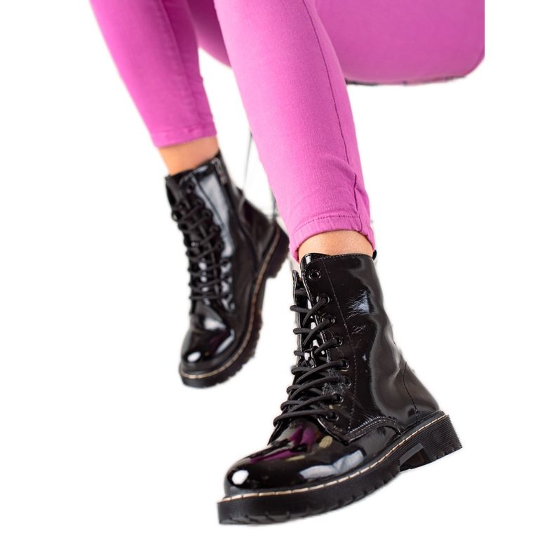 Small Swan Botas de caminhada clássicas lacadas preto