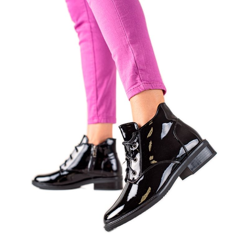 TRENDI Botas pretas lacadas preto