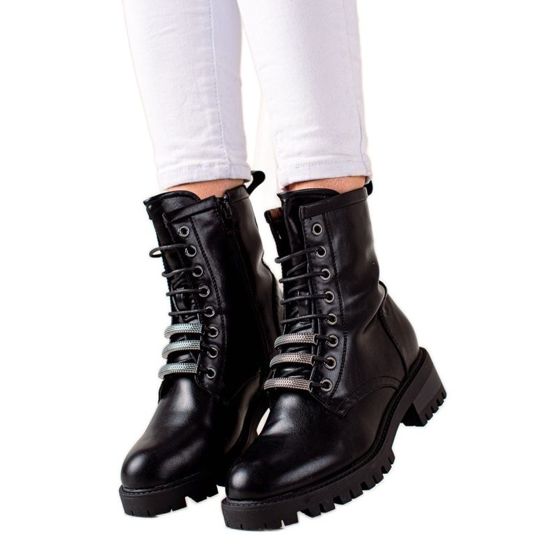 Evento Botas amarradas em couro ecológico preto