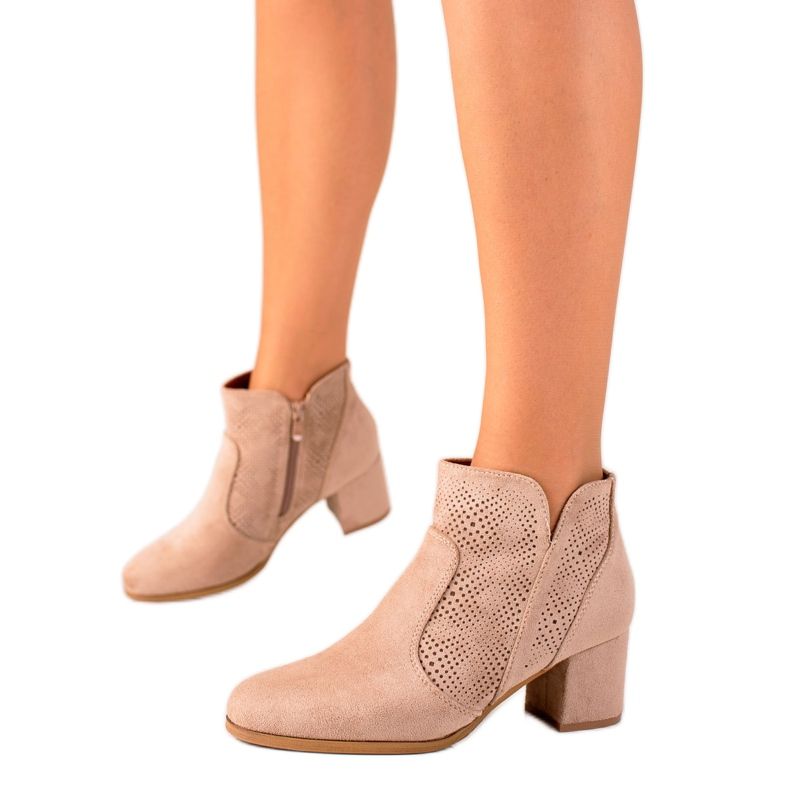Evento Botas com encaixe perfurado bege