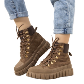 Botas femininas com cordão e isolamento marrom da Calabresi