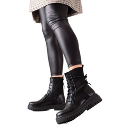 Seastar High Black Trappers preto