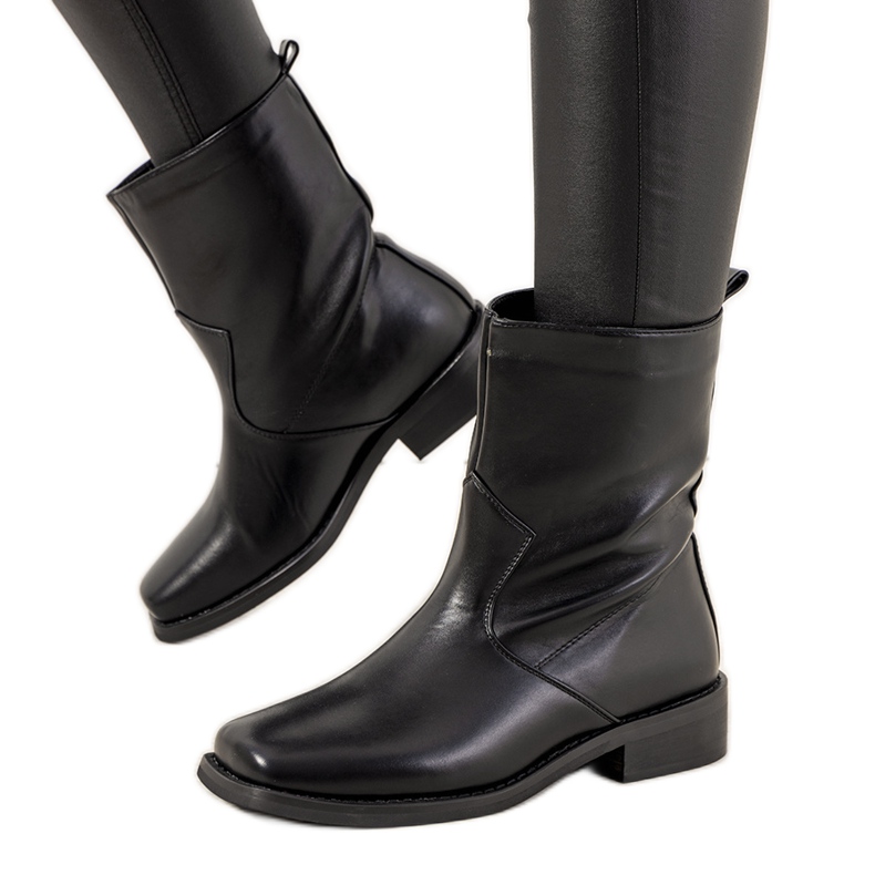 Botas pretas clássicas com isolamento Lavone preto
