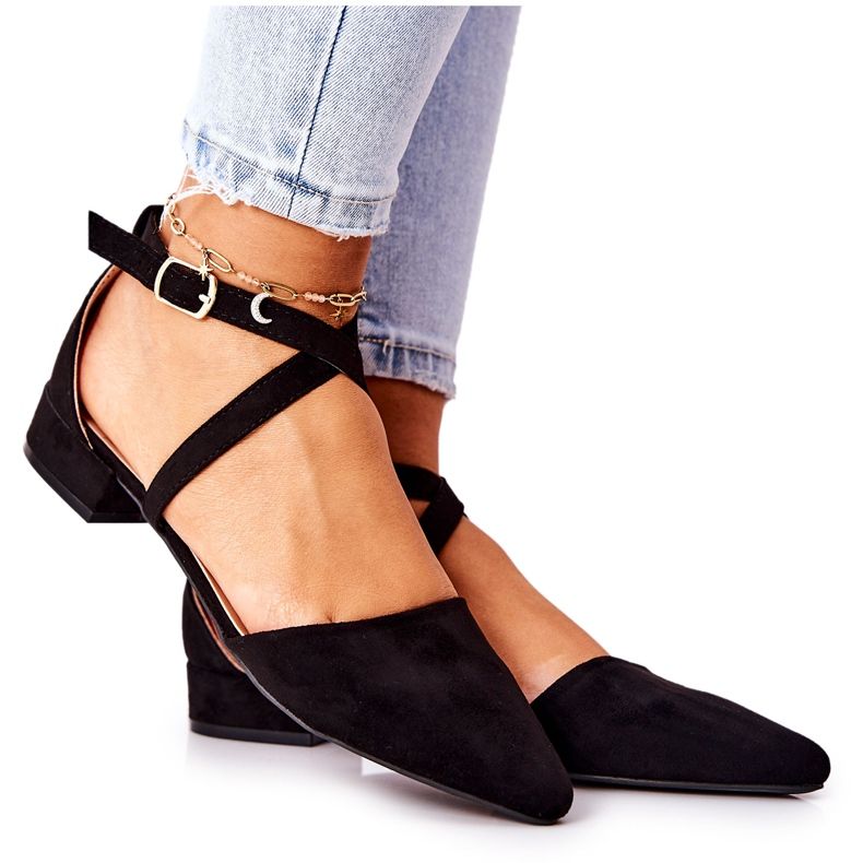 WS1 Bombas de salto baixo preto Giovanna