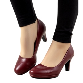 Sapatos Burgundy com salto de couro Fink preto Sapatos Burgundy com salto de couro Fink preto