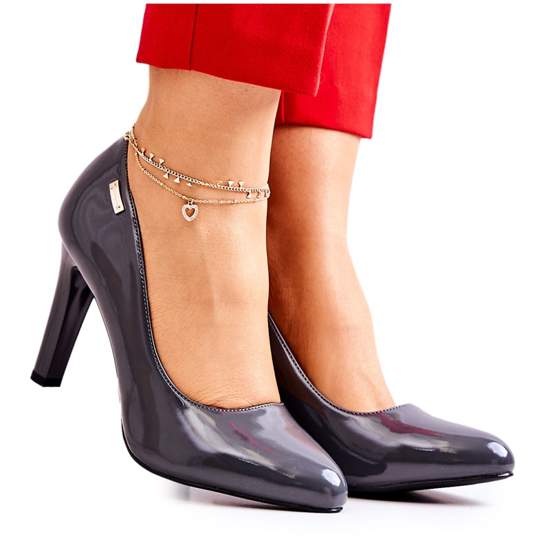 Sergio Leone Bombas femininas lacadas no salto Dark Grey Campbell cinza