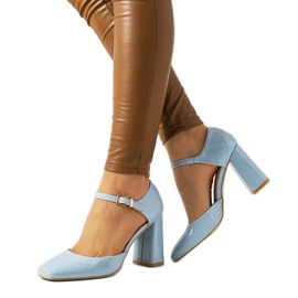 Bombas azuis no poste Clement azul Bombas azuis no poste Clement azul