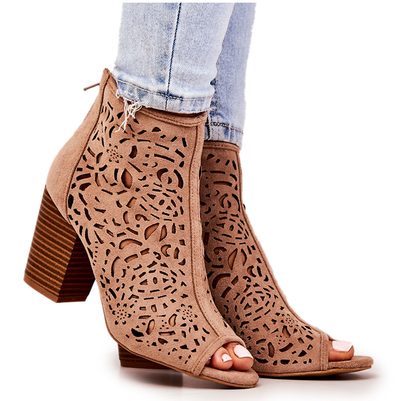 FB1 Botas a céu aberto em um post Bege Brittany FB1 Botas a céu aberto em um post Bege Brittany