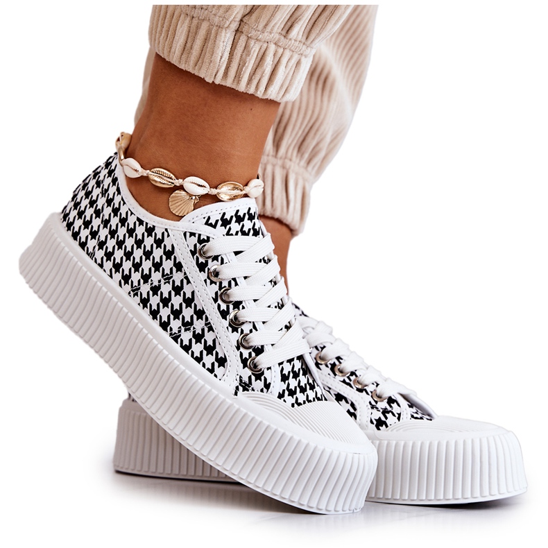 FB2 Tênis baixo na plataforma preto e branco Mischa