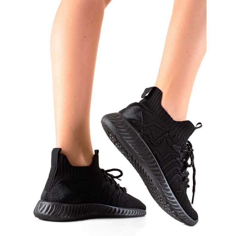 TRENDI Tênis pretos elegantes