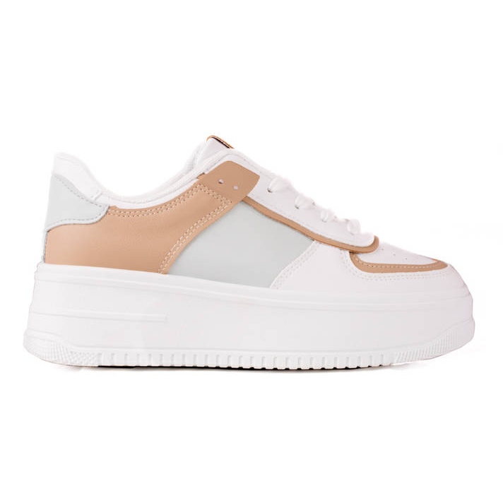 TRENDI Tênis da moda em uma ampla plataforma multicolorido