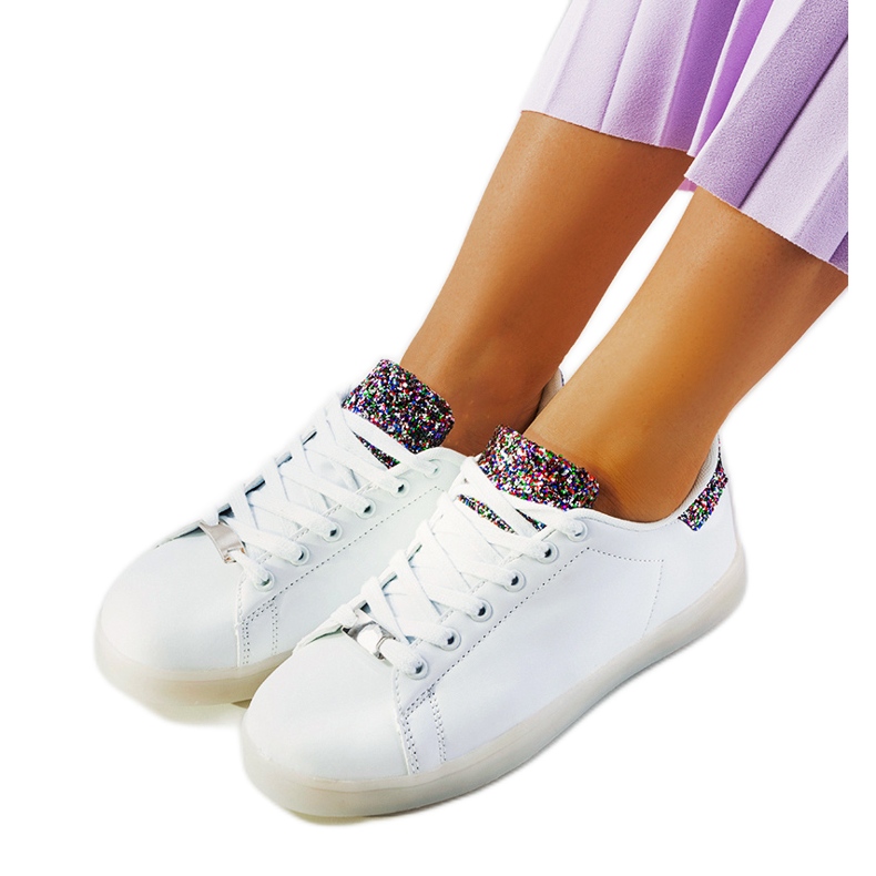 Tênis branco com leds Alfaro