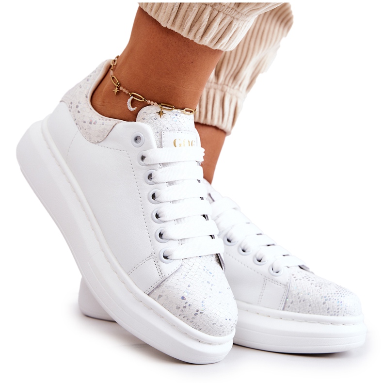 Tênis esportivo feminino GOE JJ2N4053 branco