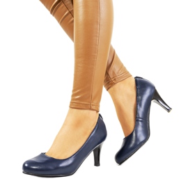 Bombas azul marinho no poste Zamora