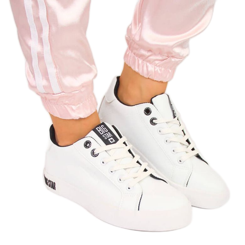 Tênis cano baixo com couro ecológico Big Star W II274031 branco