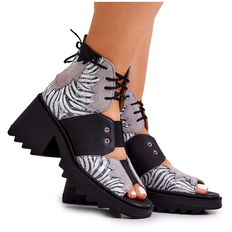 Bota de couro preto e cinza Maciejka 05321-03 prata