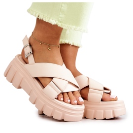 PE1 Sandálias de couro em uma plataforma bege claro Betti