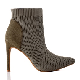 Botas combinando com salto S. Barski verde