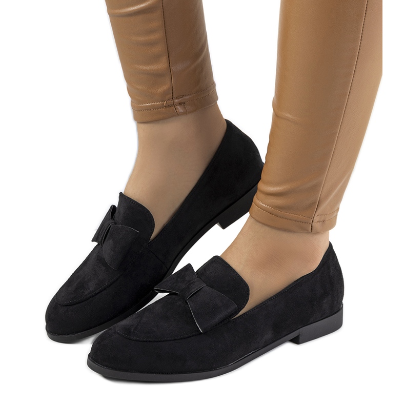 Sapatos femininos pretos da Alois